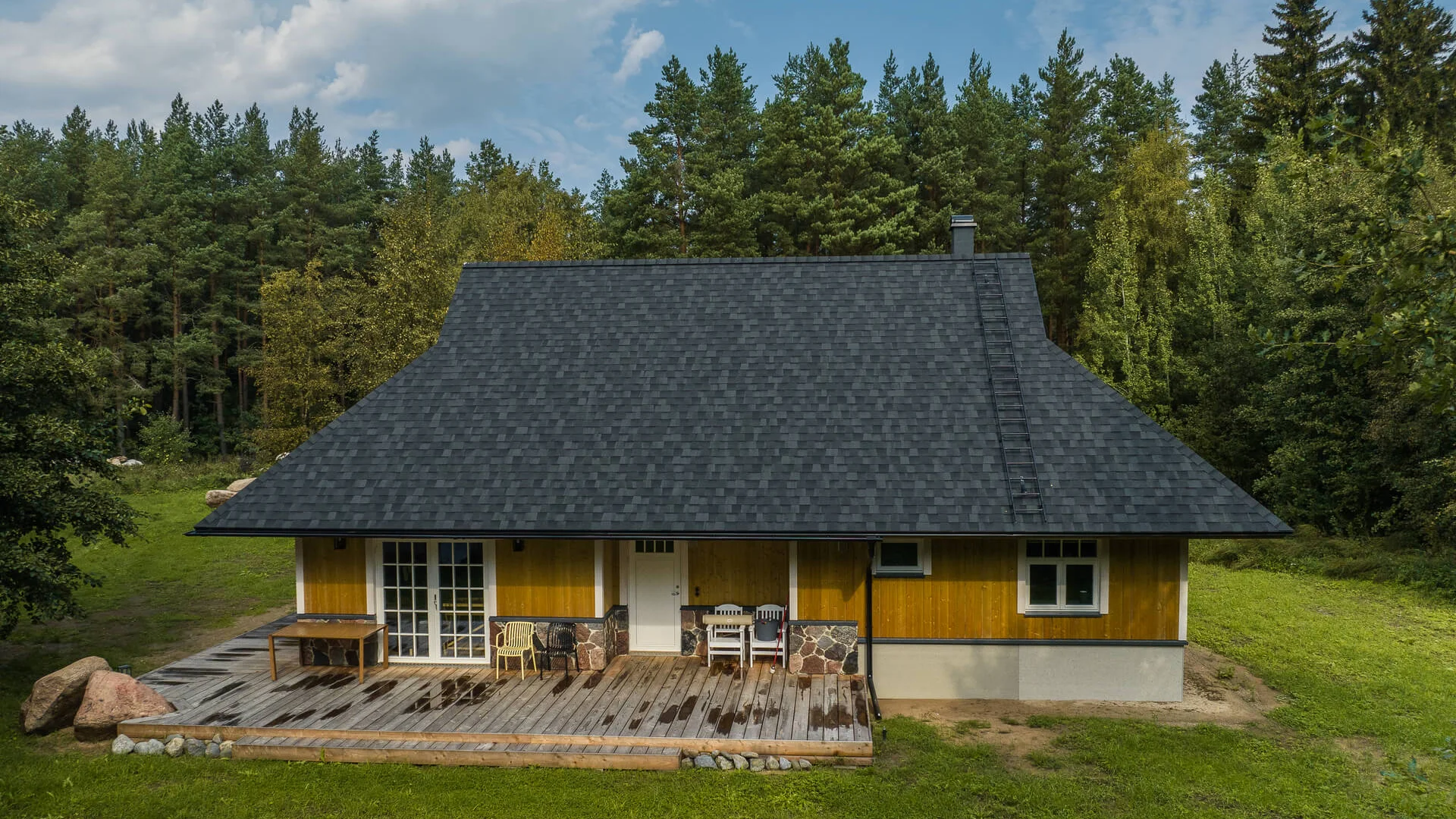 Střešní šindel Mansion Lite na střeše